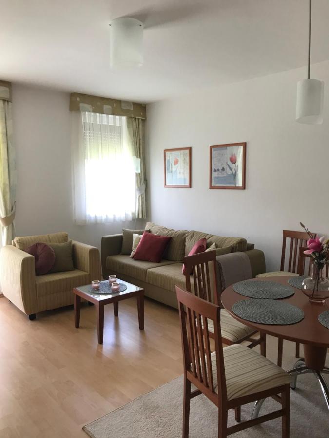 Lili Apartman Birdland Buekfuerdo מראה חיצוני תמונה